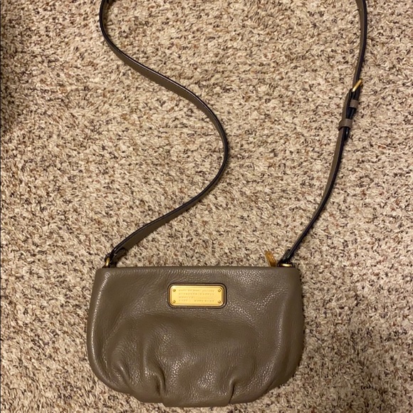 Marc By Marc Jacobs Handbags - Marc by Marc Jacobs Percy Leather Crossbody